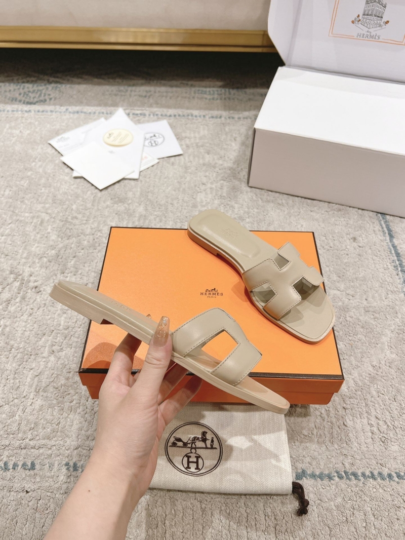 Hermes Slippers